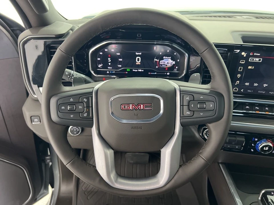 2025 GMC Sierra 5th Gen - Image 10 of 31