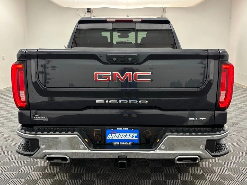 2025 GMC Sierra 5th Gen - Image 10 of 12