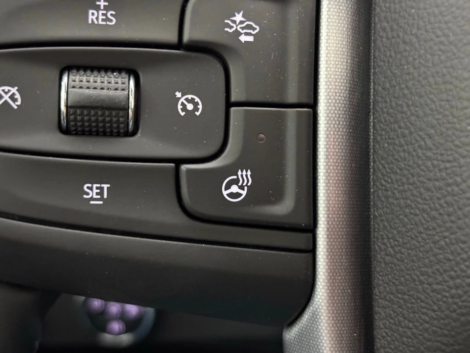 2025 GMC Sierra 5th Gen - Image 6 of 12