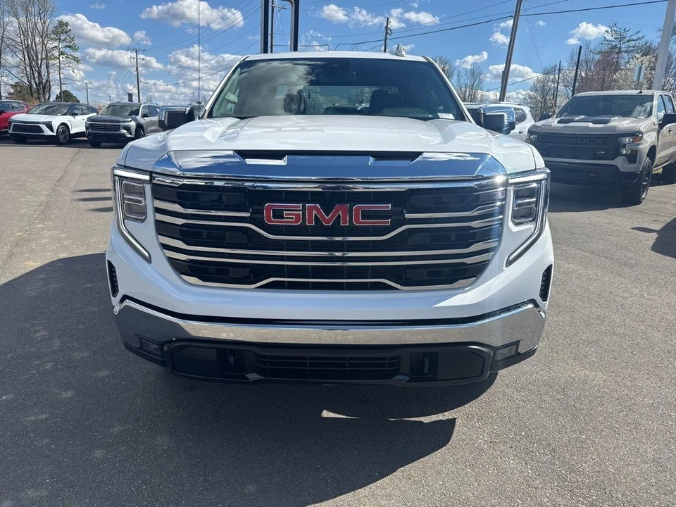 2025 GMC Sierra 5th Gen - Image 8 of 21