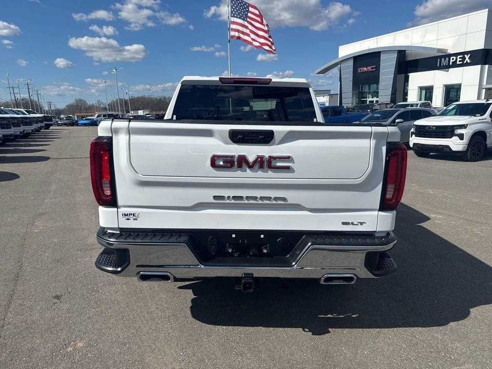 2025 GMC Sierra 5th Gen - Image 4 of 21