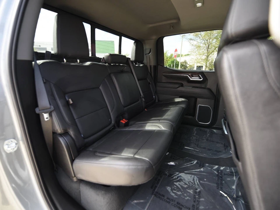 2025 GMC Sierra 5th Gen - Image 14 of 18