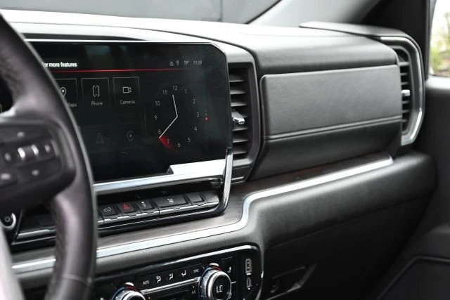 2025 GMC Sierra 5th Gen - Image 14 of 21