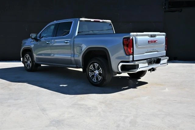 2025 GMC Sierra 5th Gen - Image 4 of 18