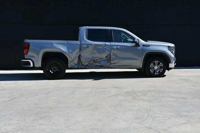 2025 GMC Sierra 5th Gen - Image 8 of 18