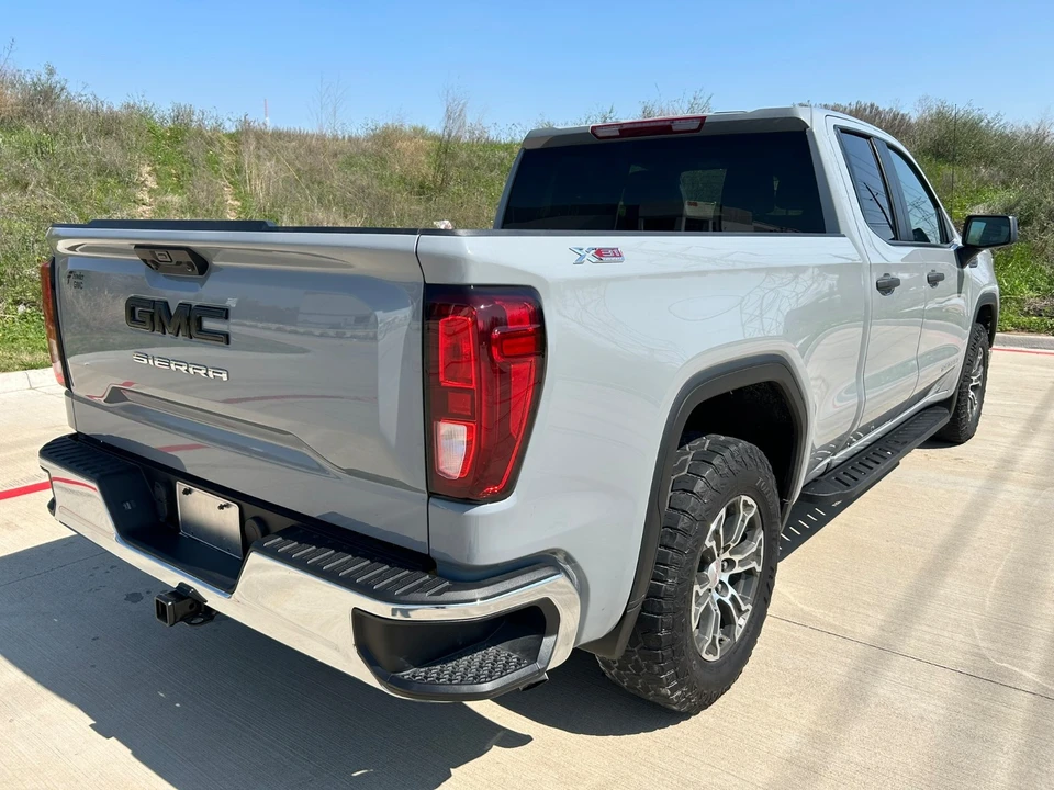 2025 GMC Sierra 5th Gen - Image 12 of 20