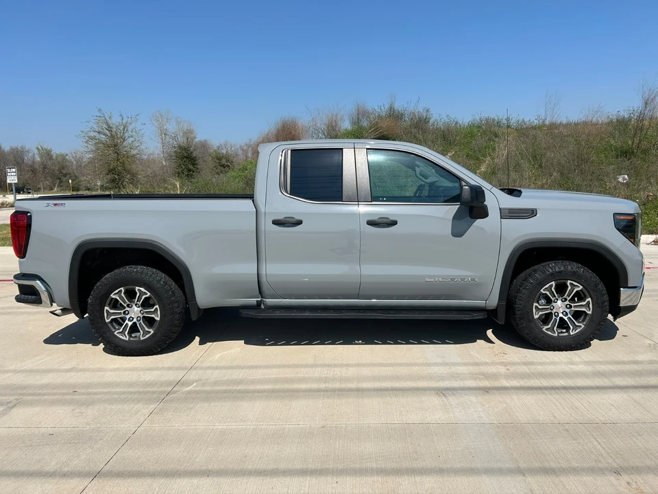 2025 GMC Sierra 5th Gen - Image 6 of 20