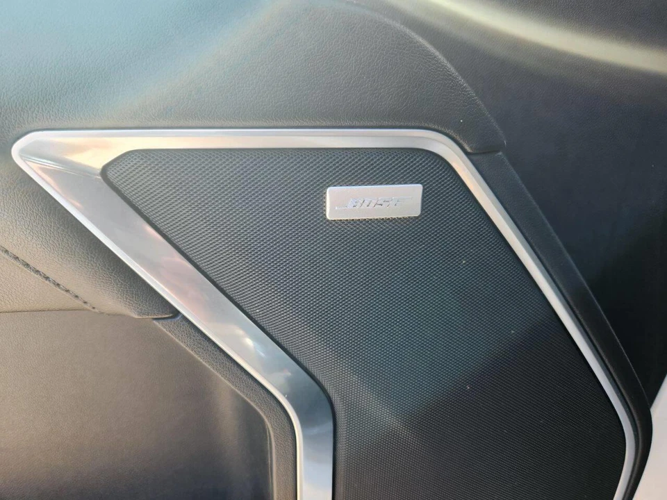 2025 GMC Sierra 5th Gen - Image 11 of 31