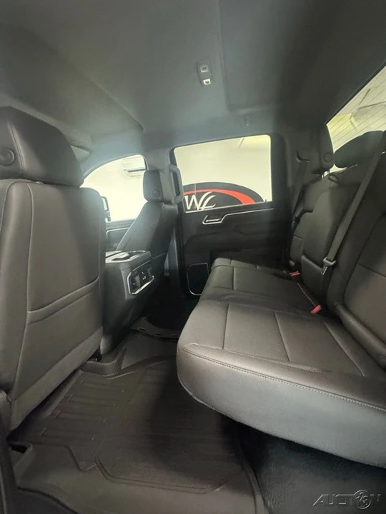 2025 GMC Sierra Heavy Duty 5th Gen - Image 7 of 12