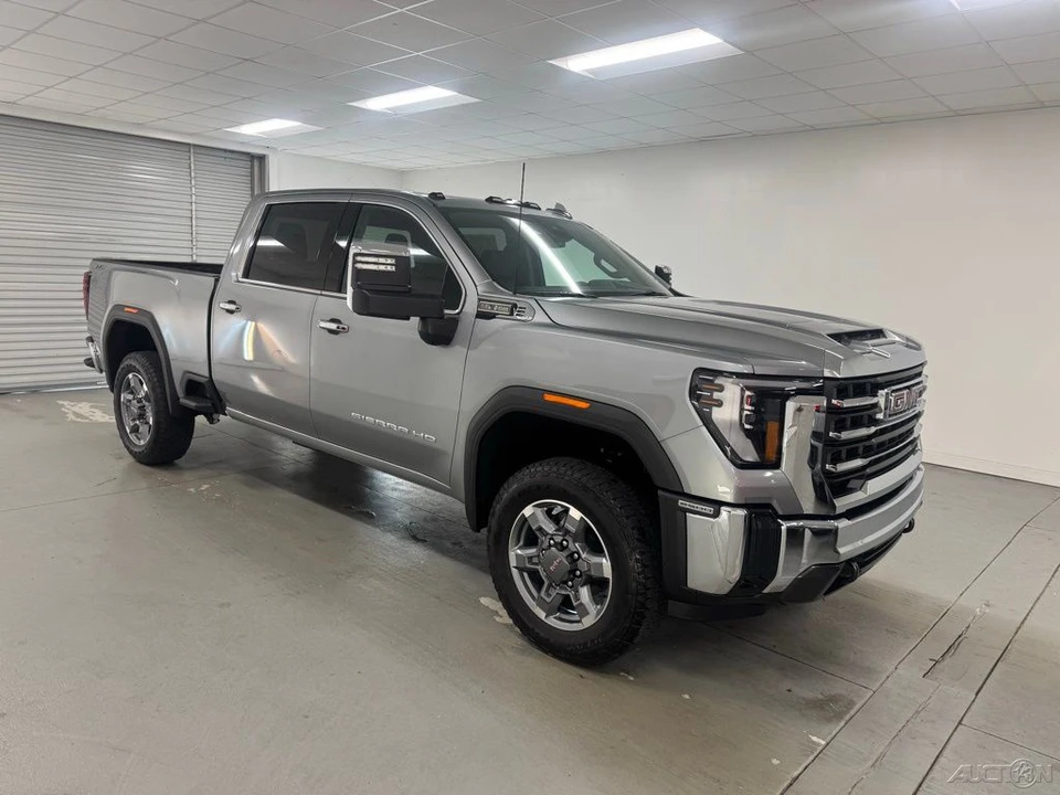 2025 GMC Sierra Heavy Duty 5th Gen - Image 2 of 12