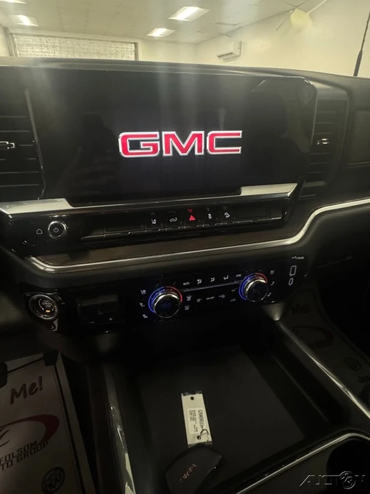 2025 GMC Sierra Heavy Duty 5th Gen - Image 12 of 12
