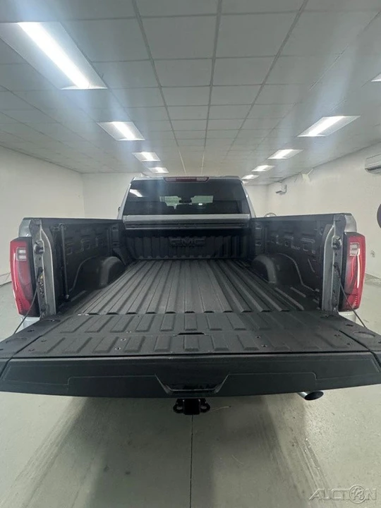 2025 GMC Sierra Heavy Duty 5th Gen - Image 6 of 12