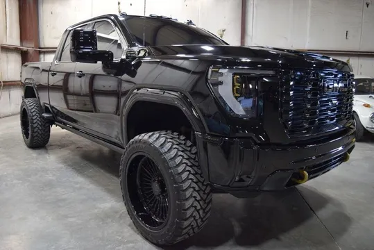 2025 GMC Sierra 3500 HD Denali Ultimate