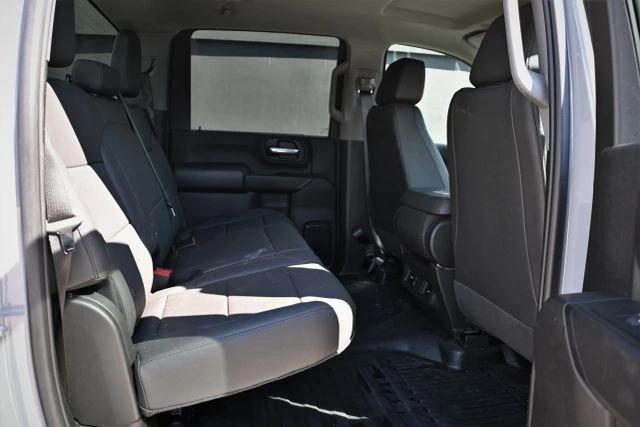 2025 GMC Sierra 5th Gen - Image 18 of 21