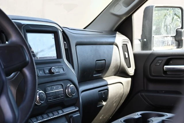 2025 GMC Sierra 5th Gen - Image 13 of 21