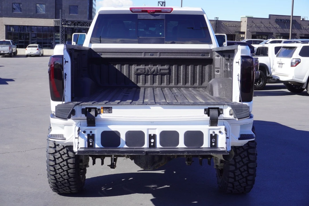 2025 GMC Sierra Heavy Duty 5th Gen - Image 9 of 12