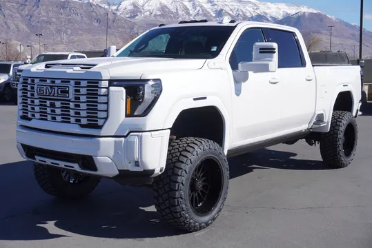 2025 GMC Sierra 3500HD Denali HD