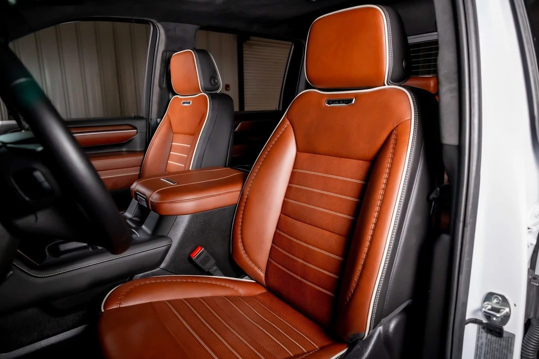 2025 GMC Sierra Heavy Duty 5th Gen - Image 5 of 21