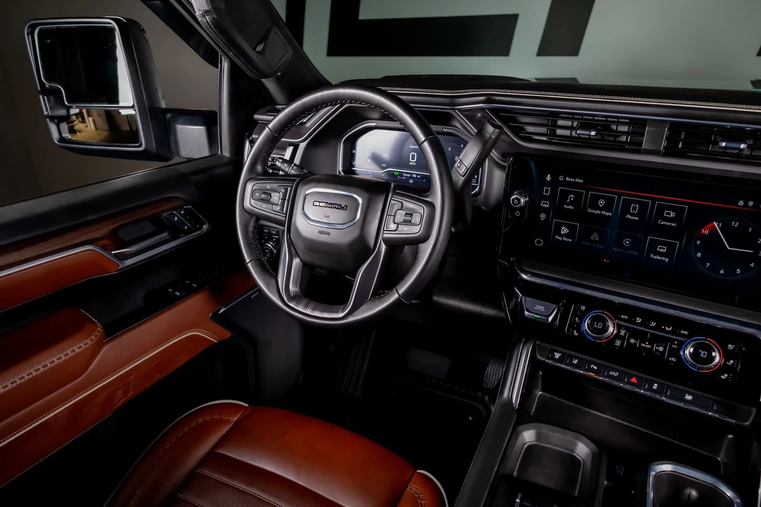 2025 GMC Sierra Heavy Duty 5th Gen - Image 7 of 21