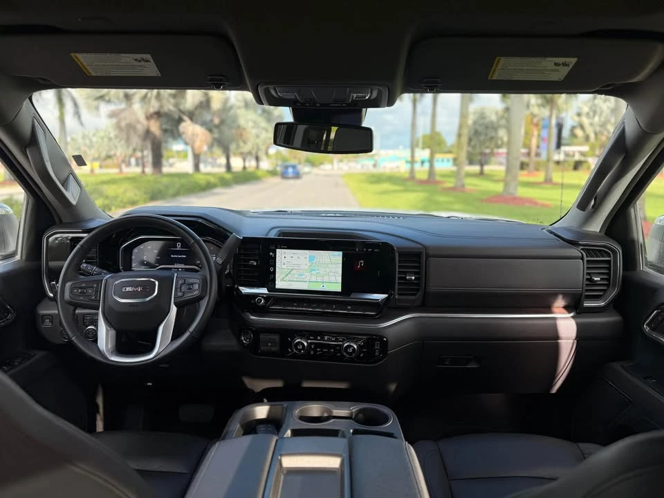 2025 GMC Sierra 5th Gen - Image 10 of 12