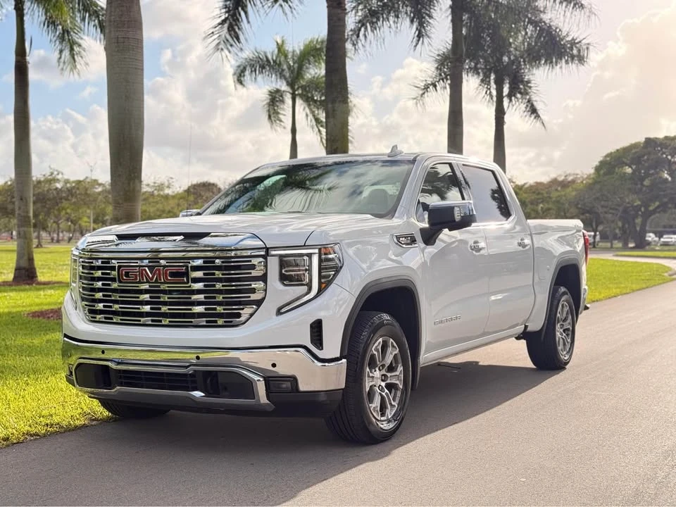2025 GMC Sierra 5th Gen - Image 3 of 12