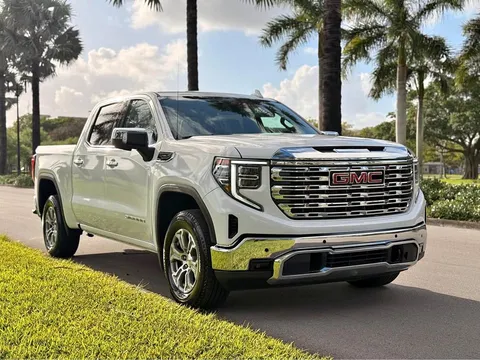 2025 GMC Sierra 1500 Crew Cab SLT
