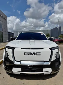 2025 GMC Sierra Denali EV