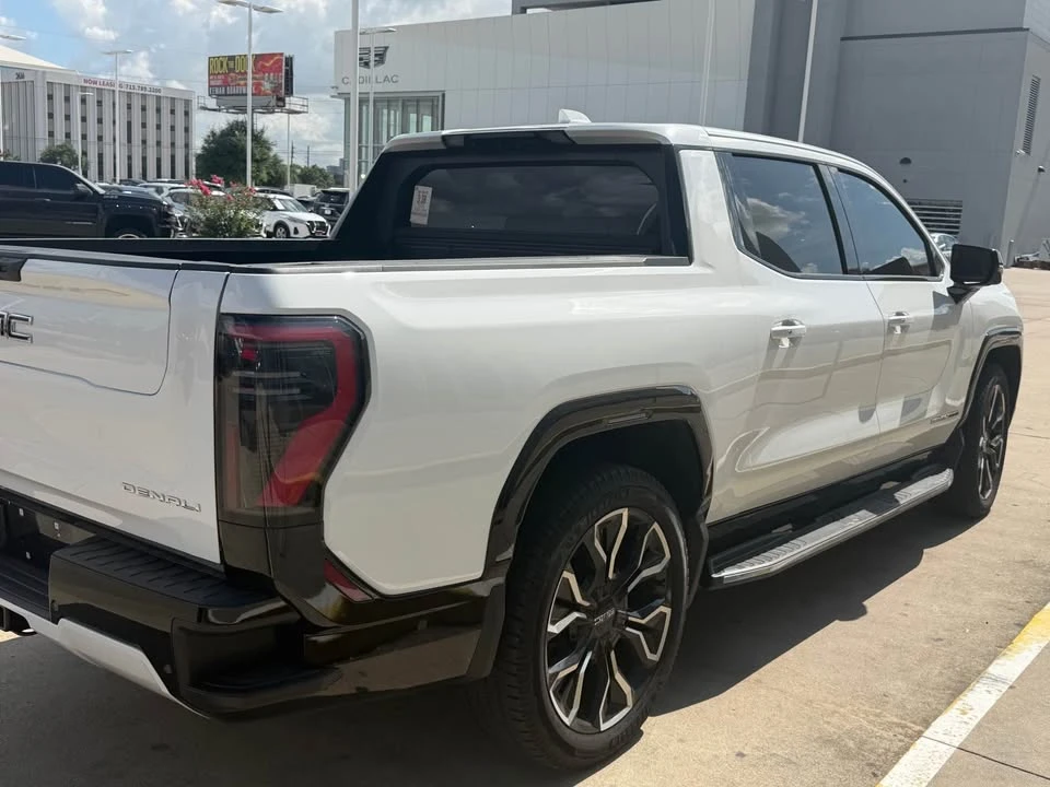 2025 GMC Sierra - Image 3 of 6