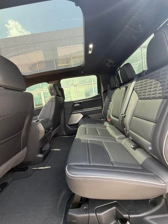 2025 GMC Sierra - Image 6 of 6