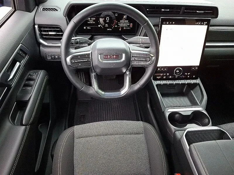 2025 GMC Terrain - Image 12 of 12