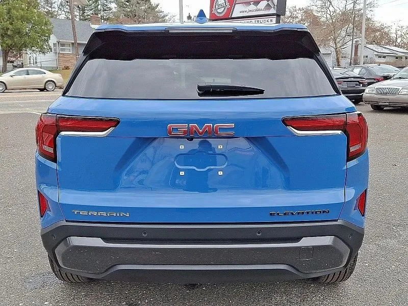 2025 GMC Terrain - Image 6 of 12