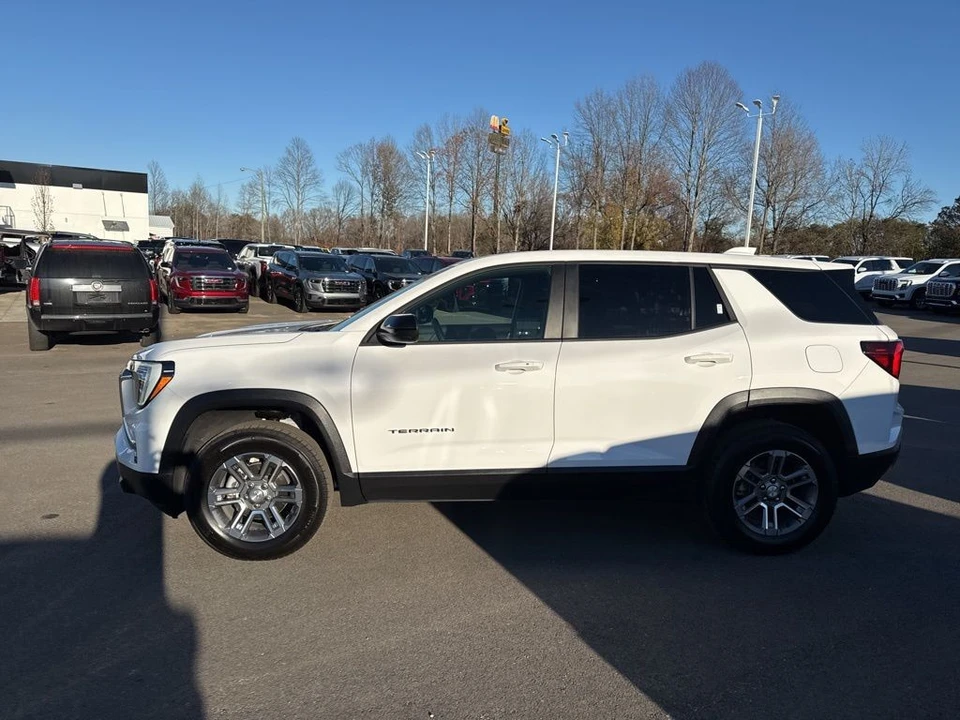 2025 GMC Terrain - Image 2 of 12