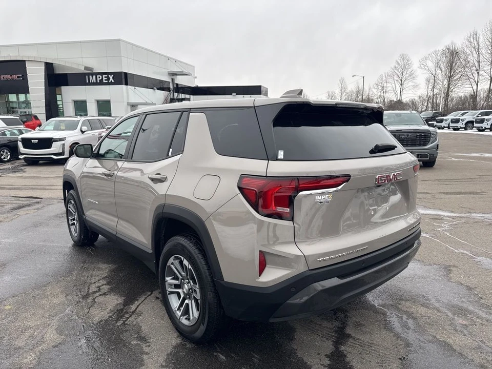2025 GMC Terrain - Image 3 of 12