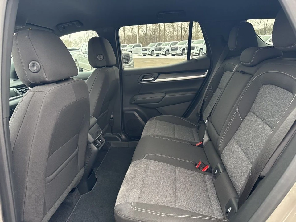 2025 GMC Terrain - Image 11 of 12