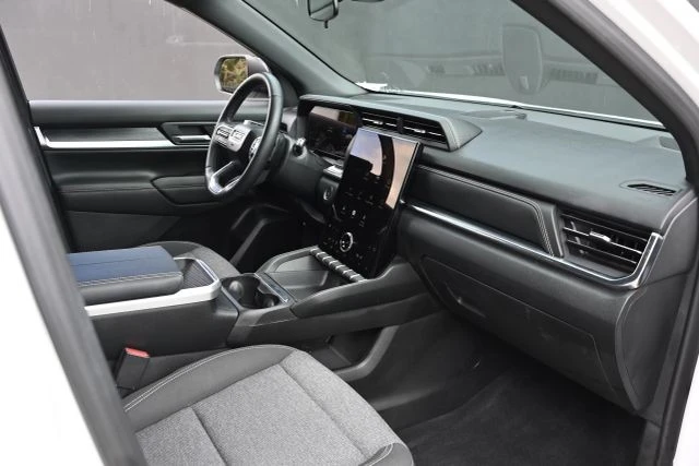 2025 GMC Terrain - Image 19 of 21