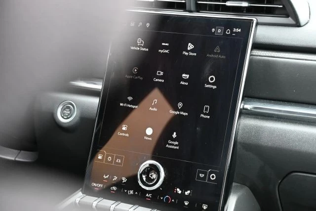 2025 GMC Terrain - Image 12 of 21