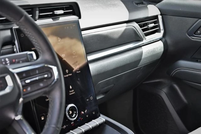 2025 GMC Terrain - Image 16 of 21
