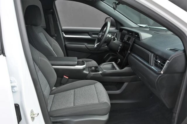 2025 GMC Terrain - Image 20 of 21