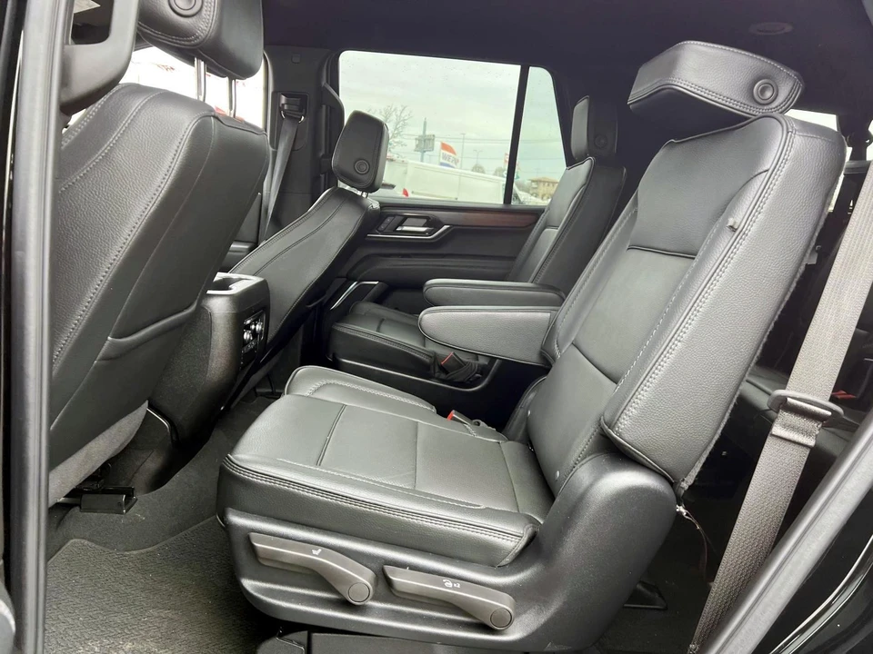 2025 GMC Yukon 5th Gen - Image 9 of 21