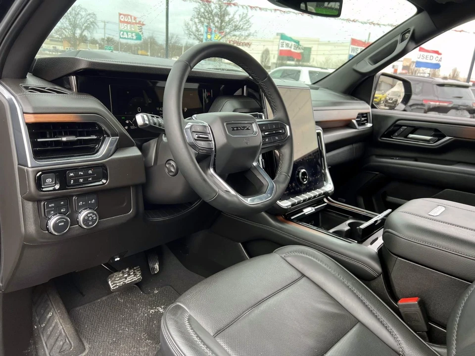 2025 GMC Yukon 5th Gen - Image 10 of 21