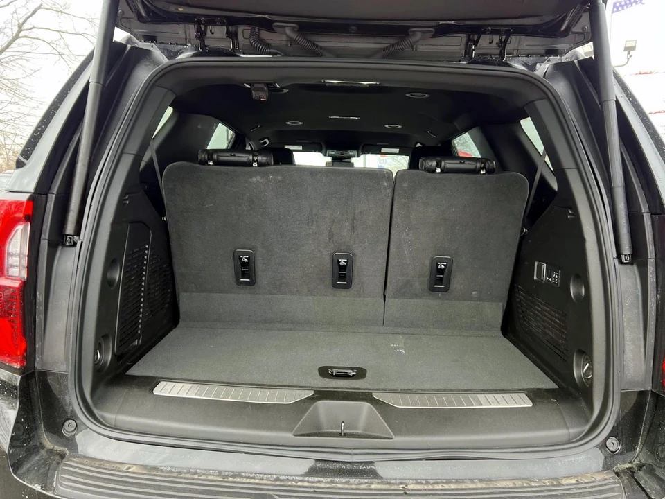 2025 GMC Yukon 5th Gen - Image 6 of 21