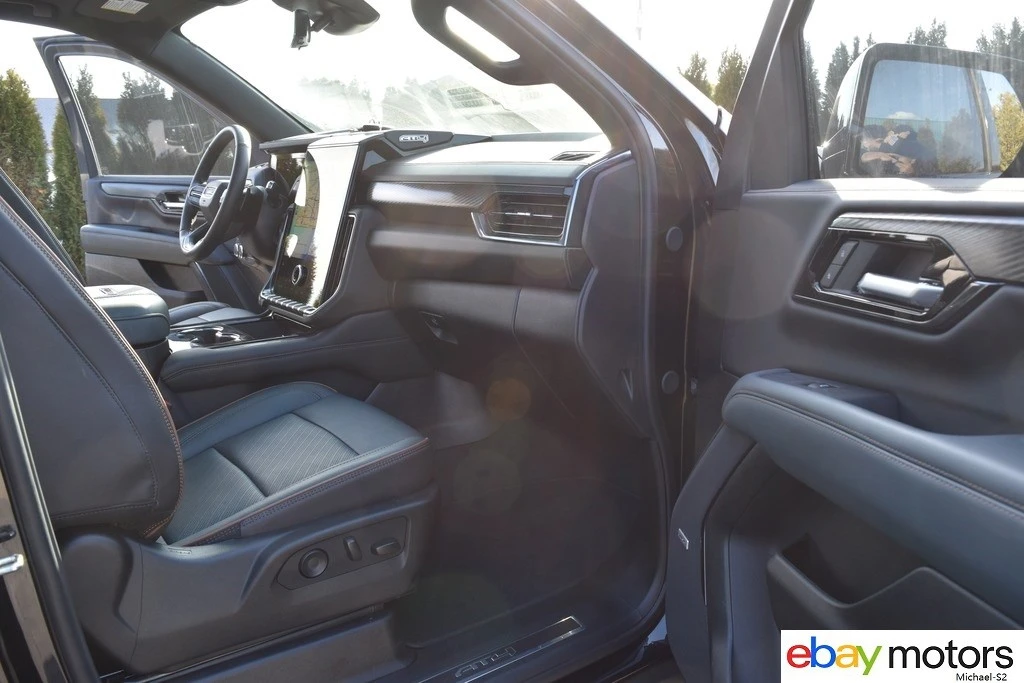 2025 GMC Yukon 5th Gen - Image 18 of 21