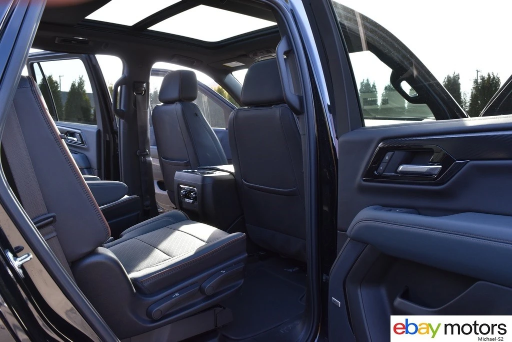 2025 GMC Yukon 5th Gen - Image 19 of 21