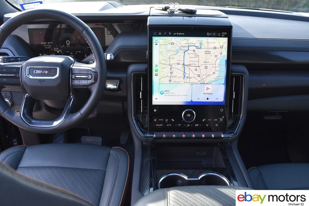 2025 GMC Yukon 5th Gen - Image 15 of 21