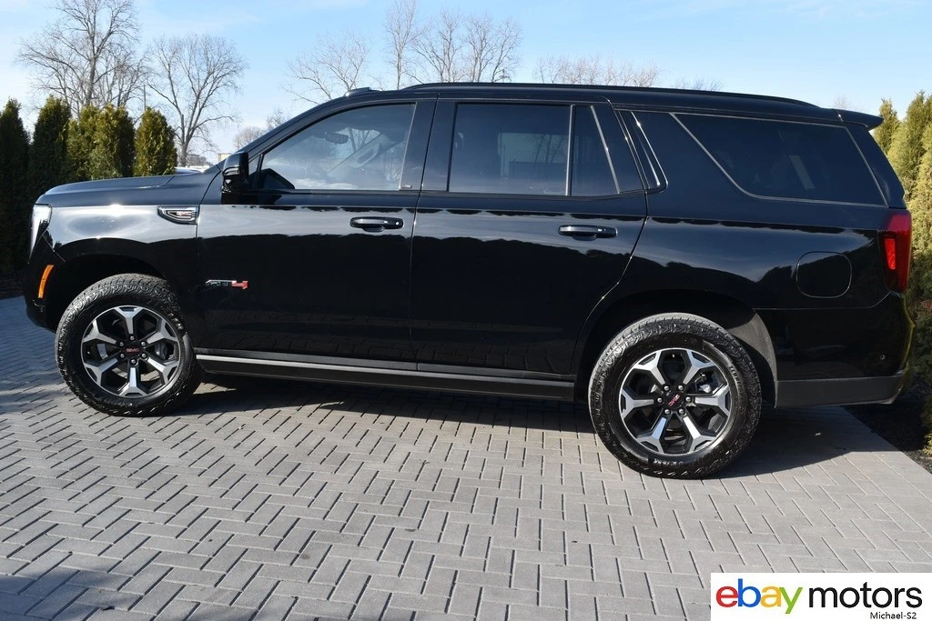 2025 GMC Yukon 5th Gen - Image 8 of 21