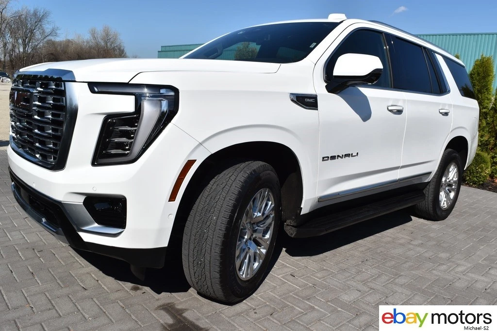 2025 GMC Yukon 5th Gen - Image 9 of 21