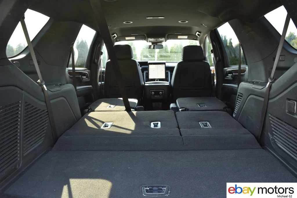 2025 GMC Yukon 5th Gen - Image 15 of 21
