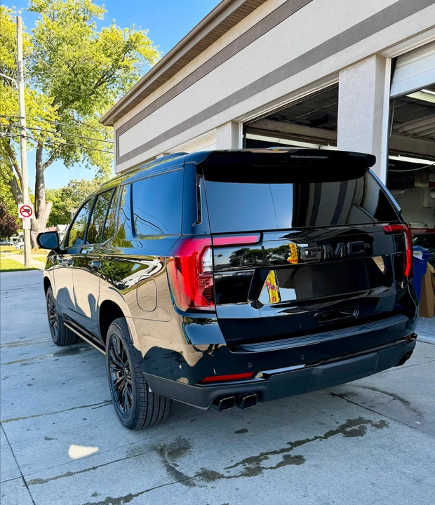 2025 GMC Yukon 5th Gen - Image 2 of 6