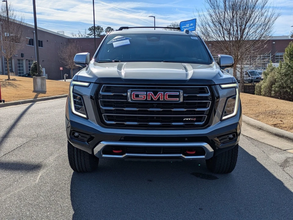 2025 GMC Yukon 5th Gen - Image 9 of 12