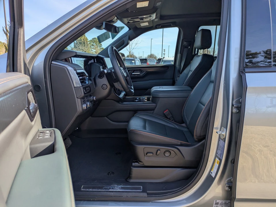 2025 GMC Yukon 5th Gen - Image 12 of 12